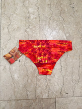 Load image into Gallery viewer, Bronte Bottom in Rodeo Drive
